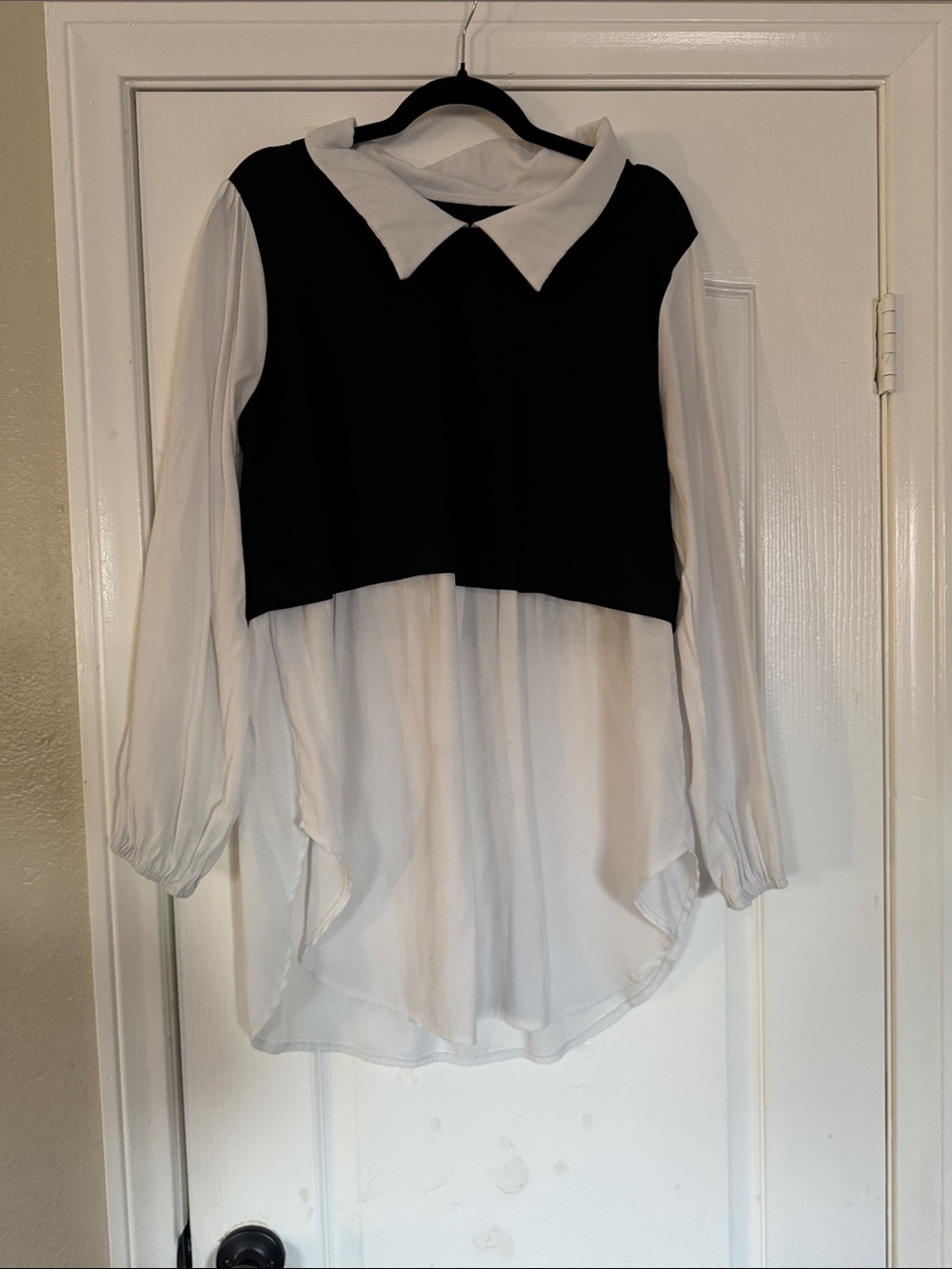 SHEIN Black Overlay White Collared Blouse